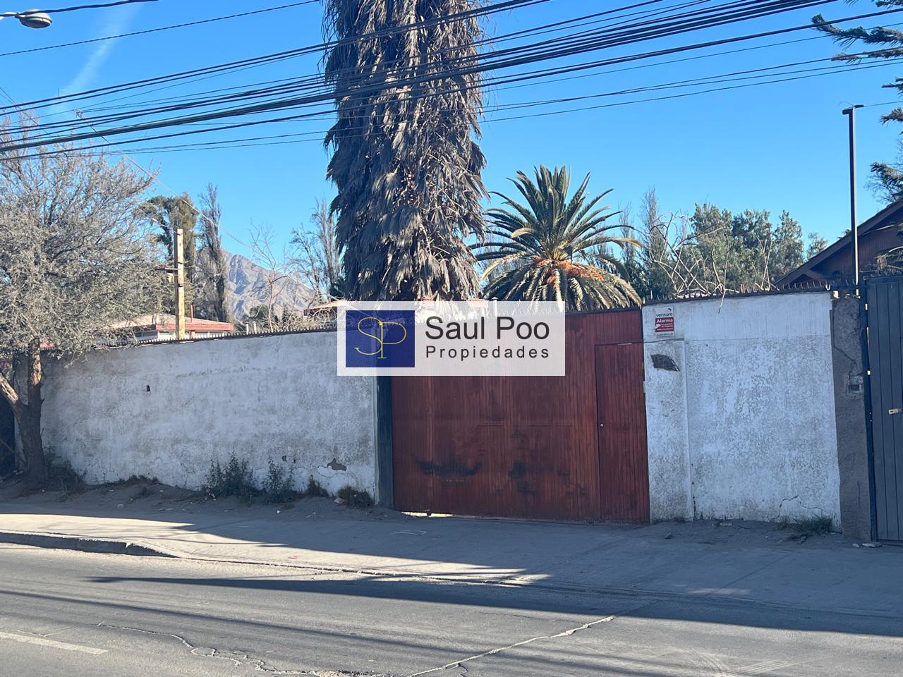ARRIENDO CASA AV.LOS CARRERA-PRINCIPALMENTE EMPRESAS