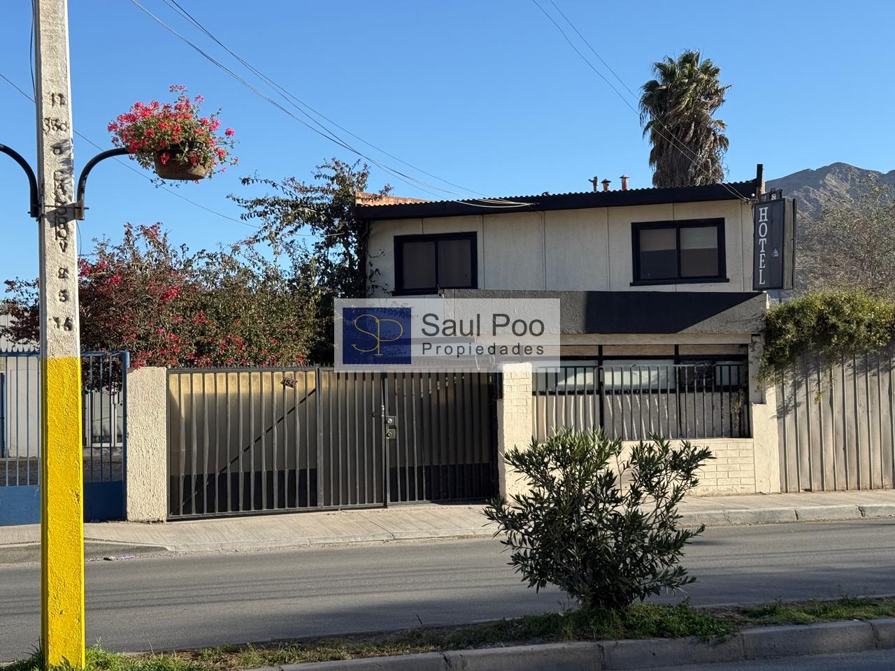 SOLO EMPRESAS - GRAN HOSTAL - AV. CIRCUNVALACION.-